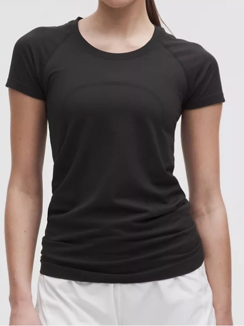 😍NWT lululemon Swiftly Tech Short-Sleeve Shirt 2.0 *Hip Length Black Size 4! - Picture 7 of 7